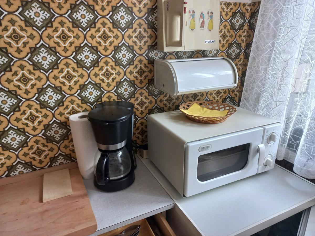 Ferienwohnung ,,Wohnen Wie Zu Grossmutter'S Zeiten'' Wien Eksteriør billede